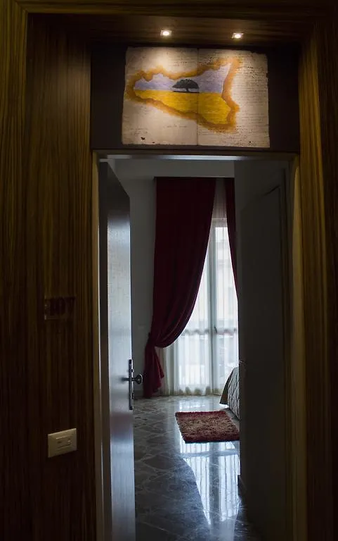 Divino Hotel 트라파니 3*,